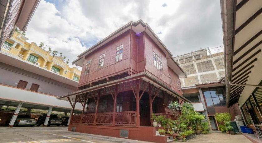 Oyo 1089 Baan Boran Hotel Bangkok Buitenkant foto