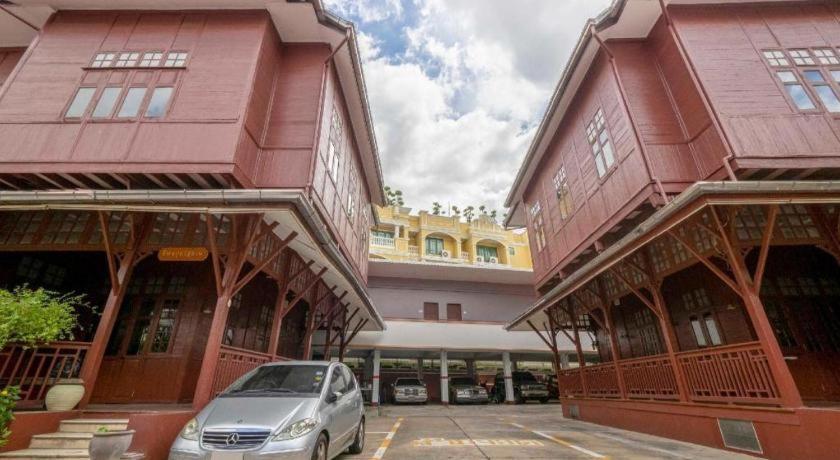Oyo 1089 Baan Boran Hotel Bangkok Buitenkant foto